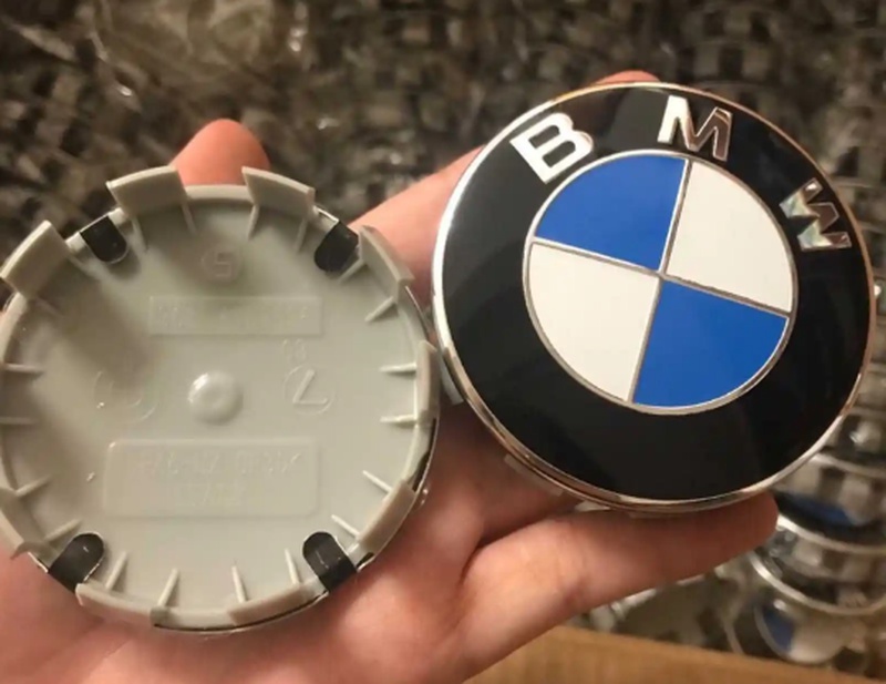 Эмблема для BMW